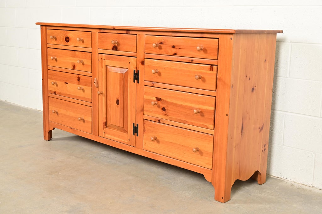 Ethan Allen Early American Shaker Solid Pine Twelve-Drawer Dresser