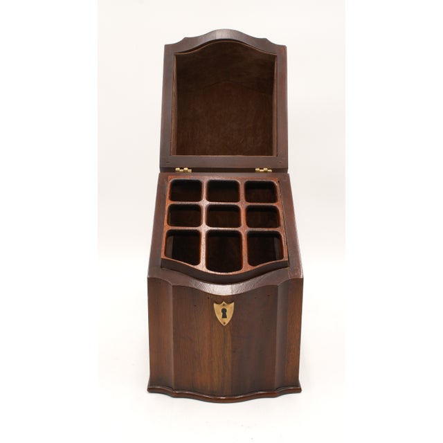 Federal Style Inlaid Mahogany Knife Box For Sale - Image 4 of 12