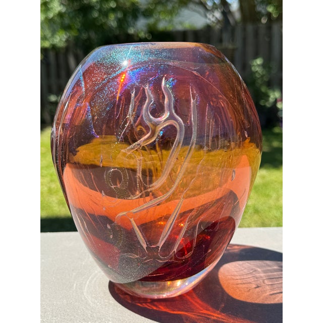 1980s Iridescent Sparkle Air Trap Bubble Vein Art Glass 6.5" Vase Signed '80 For Sale - Image 14 of 18