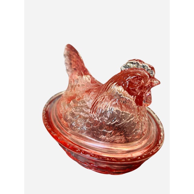 1980s Longaberger Pink Glass Hen on Nest, Manufactured by the l.e. Smith Glass Company For Sale In Philadelphia - Image 6 of 6