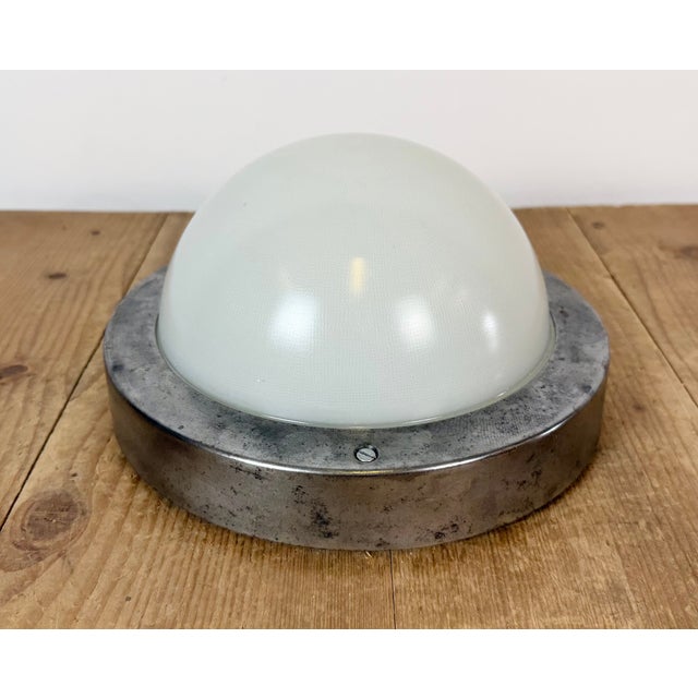 Industrial Vintage Wall Light from Elektrosvit, 1970s For Sale - Image 3 of 11
