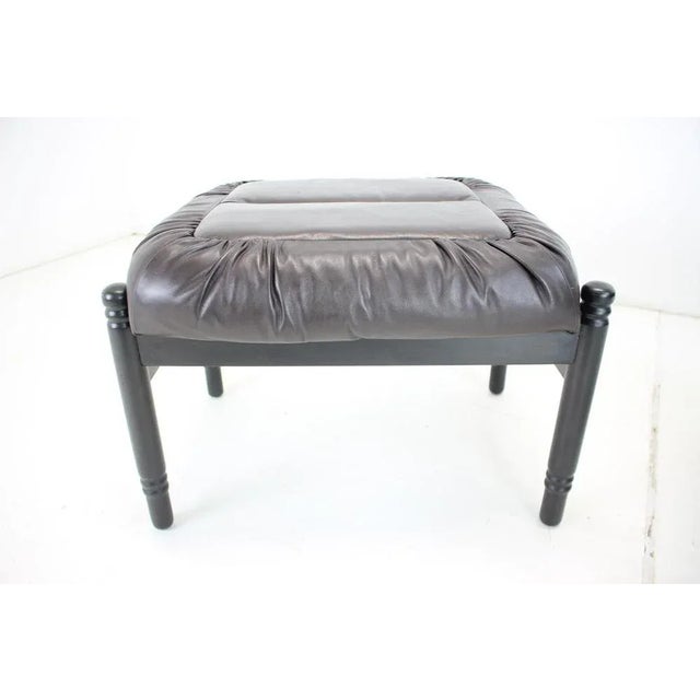 Set of Stools in Wood and Leather from Stilla Lux, Former Czechoslovakia, 1980s For Sale - Image 4 of 9