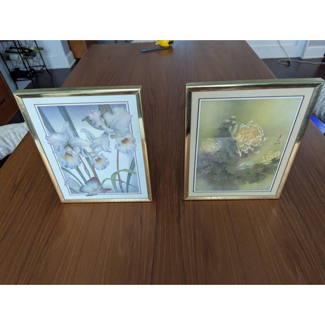 1970s Vintage Mid-Century Pastel Florals & Brass Gallery Framed Art Prints — A Pair For Sale - Image 5 of 6