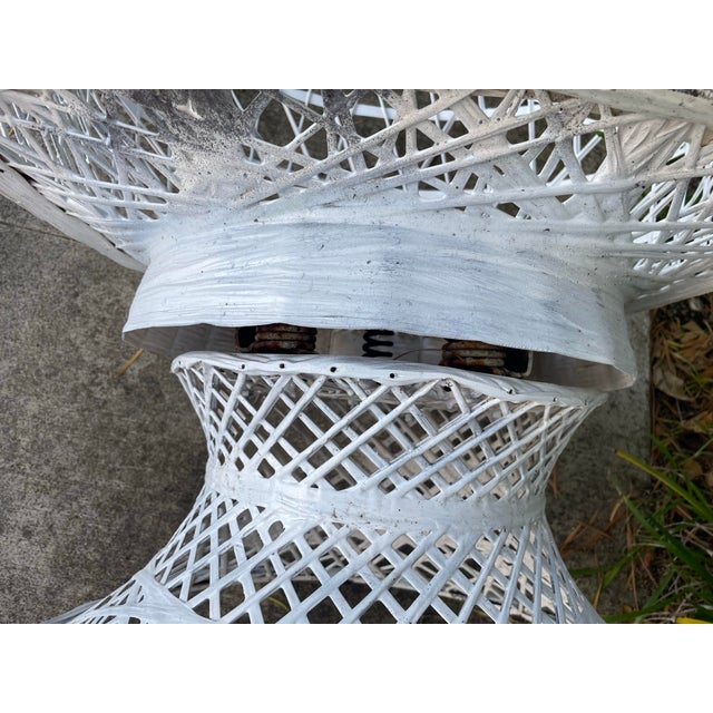Russell Woodard Vintage Mid-Century Spun Fiberglass Patio Set, Four Pieces, Attributed to Russell Woodard For Sale - Image 4 of 12