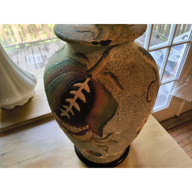 Metal Vintage Frederick Cooper Table Lamp Features a Chinoiserie Bird Design For Sale - Image 7 of 11