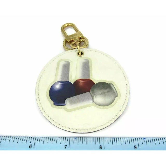 Louis Vuitton White Vernis Nail Polish Key Holder Bag Charm For Sale - Image 10 of 10