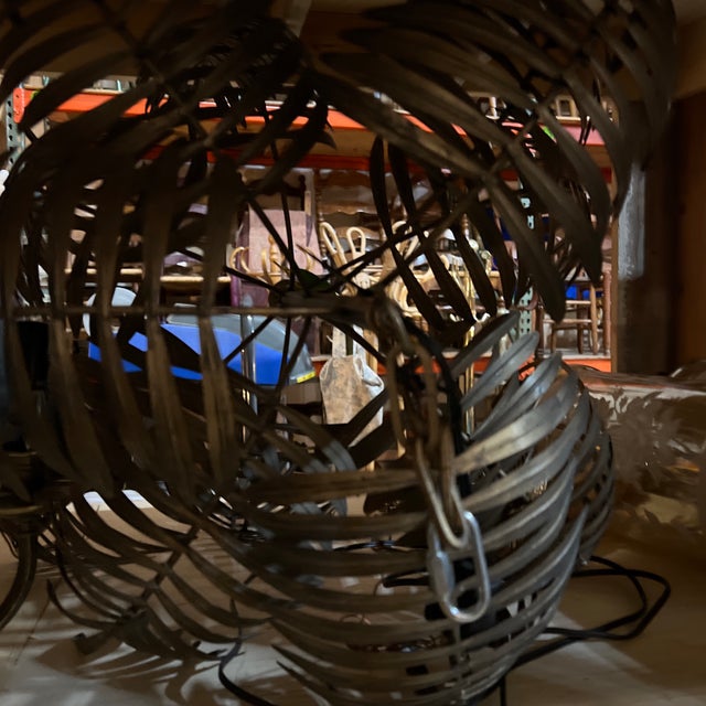 Metal 1970s Gold Medal Palm Leaf Chandelier For Sale - Image 7 of 7