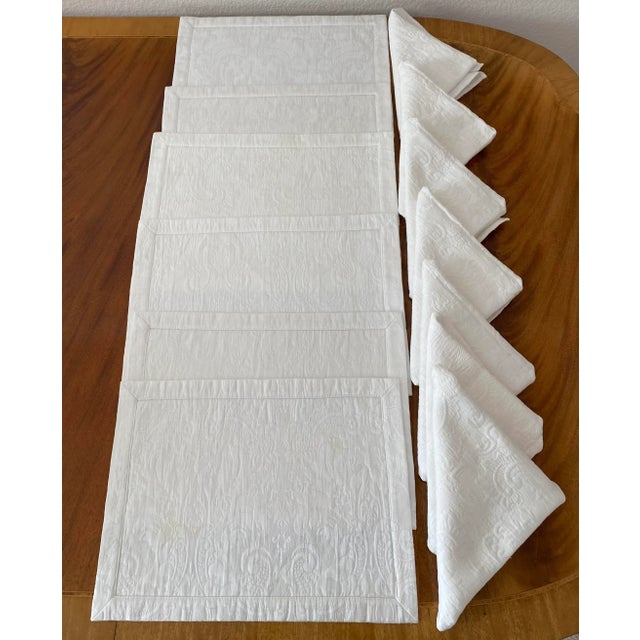 Waterford White Tableware Linens Placemats and Napkins Set- 14 Pieces Vintage Excellent Condition. For Sale - Image 11 of 11
