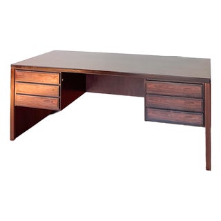 Mid 20th Century Rosewood Executive Desk Attributed to Omann Jun Møbelfabrik For Sale
