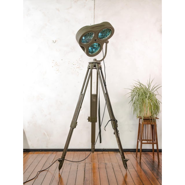 Wood Military Surgical Floor Light from Heraeus Hanaulux London, Germany, 1990s For Sale - Image 7 of 18
