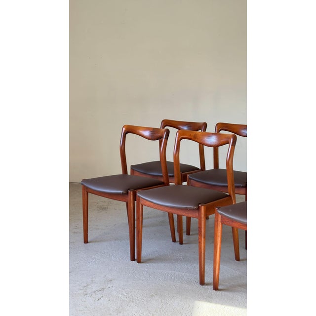 Teak Dining Chairs with Rosewood Joint Detail attributed to H.W. Klein for Bramin, 1960s, Set of 6 For Sale - Image 4 of 18