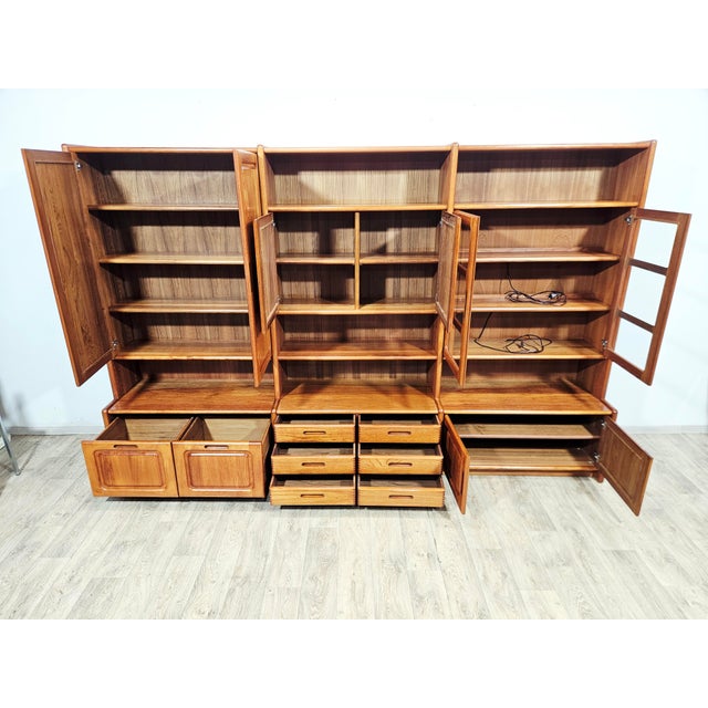 Vintage Danish Modular Shelving Unit in Teak from Dyrlund, 1960s For Sale - Image 13 of 18