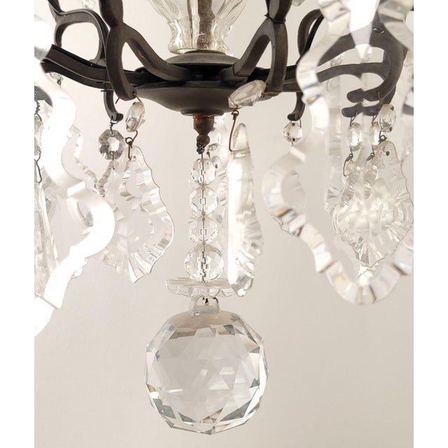 French Vintage Louis XV–Style Bronze and Crystal Chandelier For Sale In San Francisco - Image 6 of 10