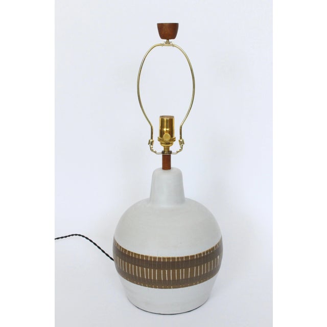 1950s Gordon Martz for Marshall Studios Banded White Table Lamp For Sale - Image 13 of 13