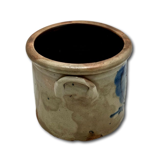 Wonderfully Rustic Small 1 Gallon Size Antique MId 1800s American Blue Decorated Stoneware Storage Crock 7 Inches Tall For Sale - Image 10 of 18