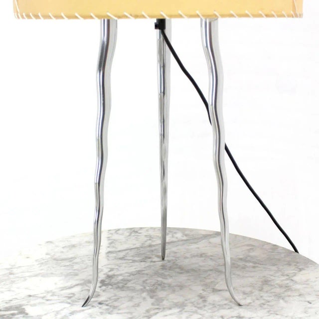 Mid-Century Modern Mid Century Vintage Style Cast Metal Horn Shape Tri-Leg Table Lamp For Sale - Image 3 of 8