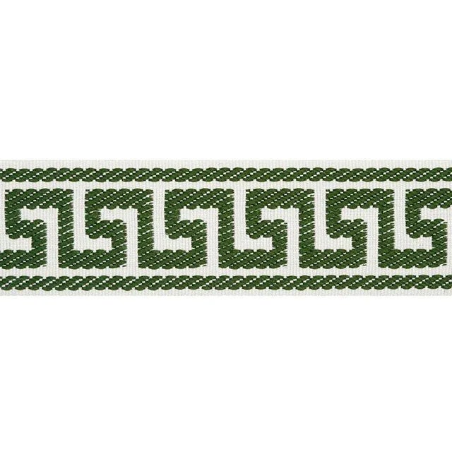 A timeless motif with infinite uses, this narrow Greek key tape is a beautiful silk jacquard weave. Available in several...