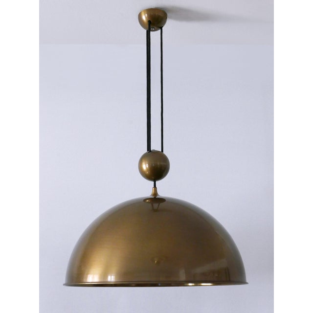 Large Mid-Century Counterweight Brass Pendant Lamp by Florian Schulz, 1970s For Sale - Image 4 of 18