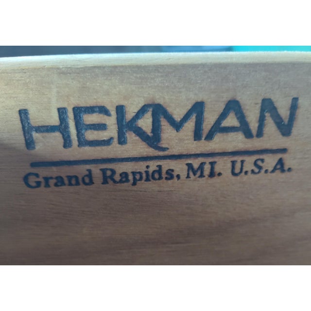 1980s Hekman Writing Desk For Sale - Image 13 of 13