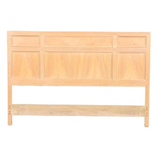 Henredon Style Mid-Century Modern Campaign White Oak and Burl Wood Queen Size Headboard, Circa 1970s For Sale