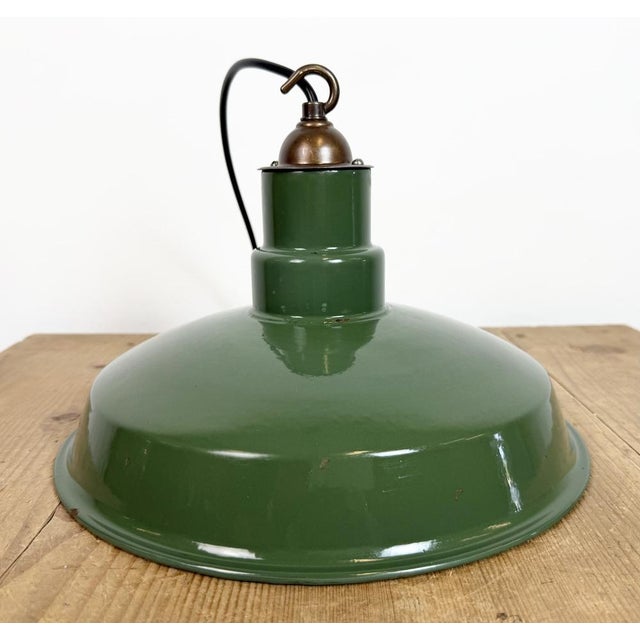 Industrial British Green Enamel Factory Pendant Lamp, 1960s For Sale - Image 11 of 17