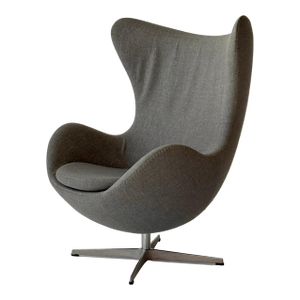Egg Chair by Arne Jacobsen for Fritz Hansen