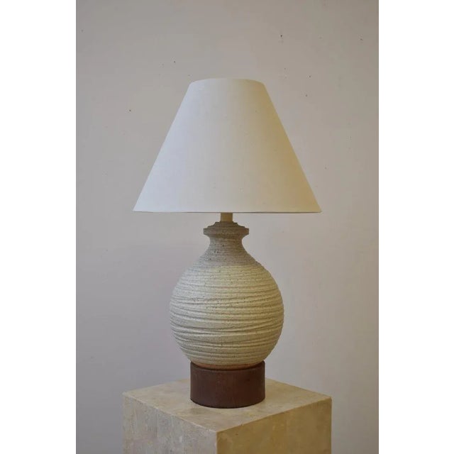 Vintage Bulbous Greige Pietra Decor Series Textured Terracotta Lamp by Bitossi for Raymor, Circa 1950s For Sale - Image 13 of 13