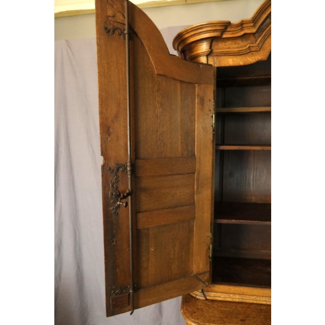 18th Century Oak 2-Body Buffet For Sale - Image 10 of 13