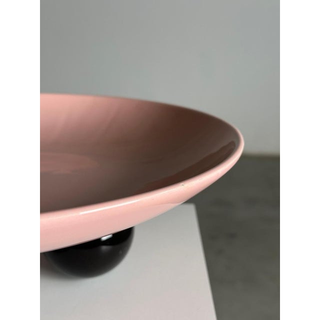 Vintage Centerpiece Bowl in Pink and Black Glazed Ceramic by Ettore Sottsass, 1980 For Sale - Image 10 of 12