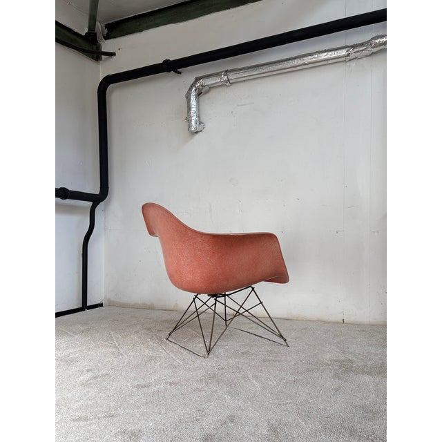 Vintage Salmon Fiberglass Armchair by Charles Eames for Herman Miller, 1962 For Sale - Image 6 of 18