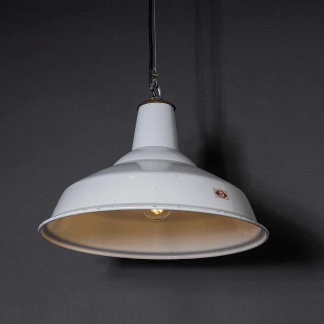 White Benjamin Enamelled Pendant Lamp, 1960s For Sale - Image 10 of 16