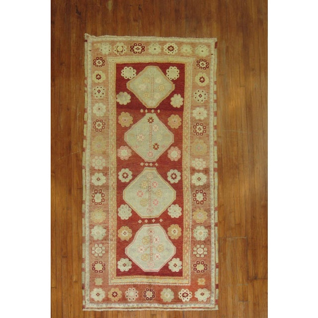Mid 20th Century Red Turkish Anatolian, 4'2'' X 9'2'' For Sale In New York - Image 6 of 6