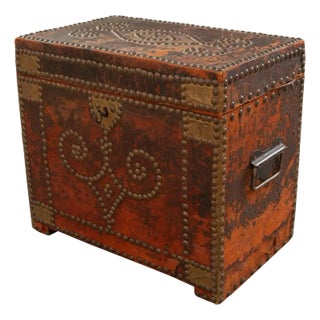 English 19th Century Studded Leather Trunk For Sale