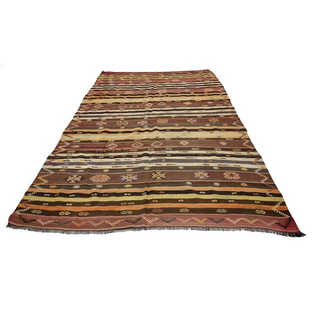 Embroidered vintage kilim rug from Denizli region of Turkey. Approximately 45-55 years old. In very good condition