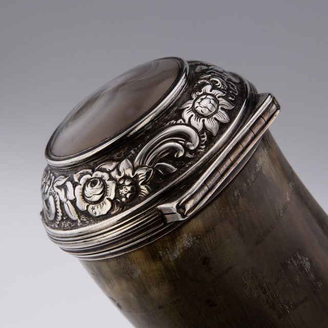 19th Century Scottish Horn, Banded Agate & Solid Silver Table Snuff Mull, 1870 For Sale - Image 15 of 18