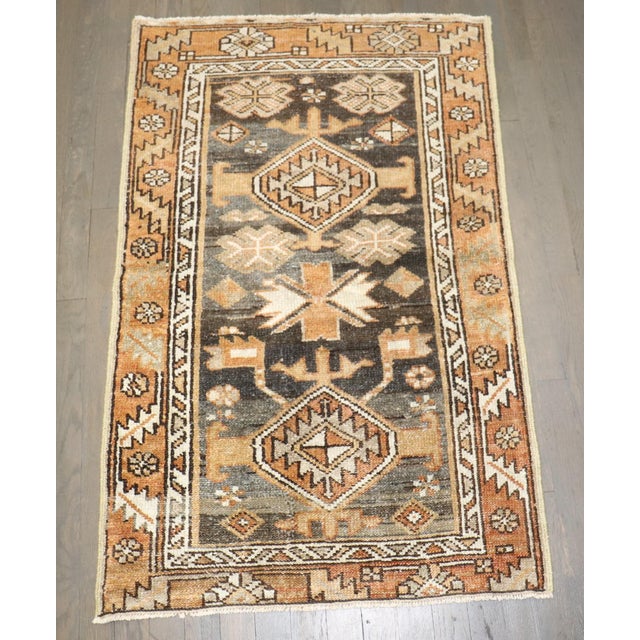 Persian Brown Small Antique Heriz Rug rug no.j4410 For Sale - Image 3 of 6
