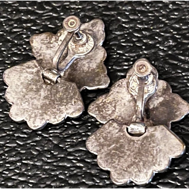 1950s Margot De Taxco Enamel Jewelry Set For Sale - Image 4 of 10