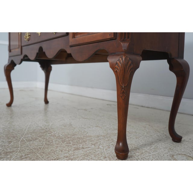 Henredon Cherry Queen Anne Style Sideboard Credenza For Sale - Image 9 of 18