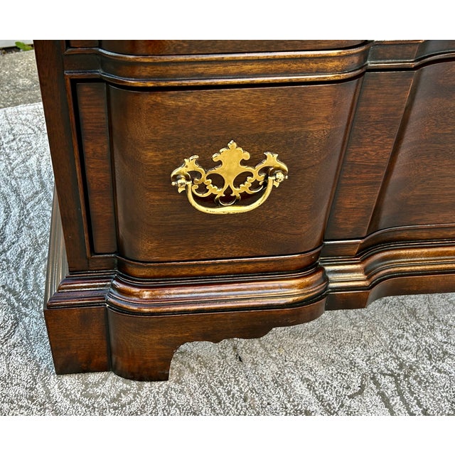 Drexel Mahogany Bachelors Chest Three Drawer Block Front Georgian Dresser 70s For Sale - Image 9 of 14