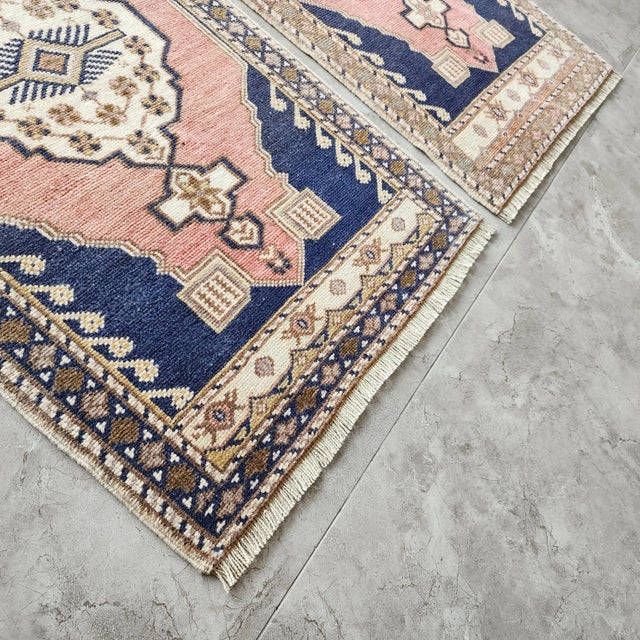 Textile 1960s Traditional Handwoven Turkish Oushak Wool Bath Mats - a Pair For Sale - Image 7 of 11