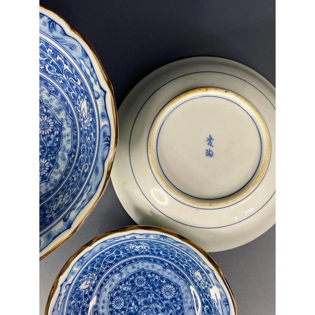 Vintage Japanese Blue and White Porcelain Serving Bowls from Seto Ware, Set of 3 For Sale - Image 10 of 11