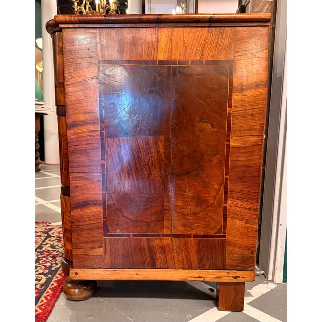 18th Century Italian Chest of Drawers For Sale - Image 4 of 6