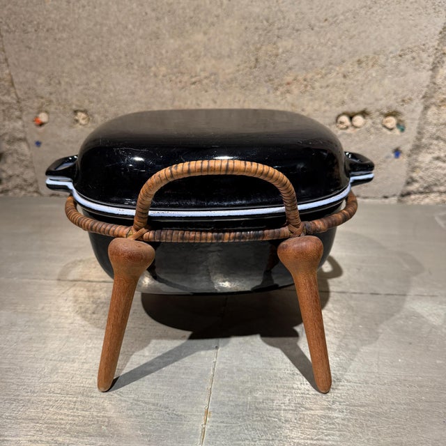 For your consideration, a mid-century modern casserole dish and stand from the Anker-Line range. It was designed in 1954...
