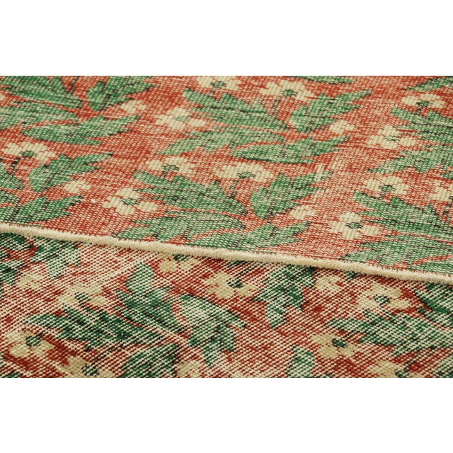 Textile Vintage Zeki Müren Rug in Green With Red Geometric Patterns | Rug & Kilim For Sale - Image 7 of 7
