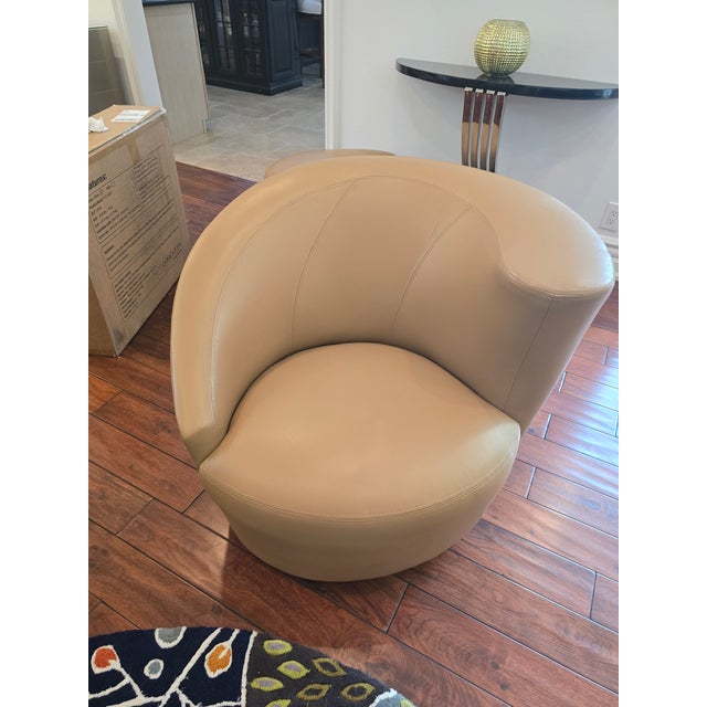 Set of 4 Vintage Tan Leather Lounge Chairs With Matching Ottomans Attributed to Vladimir Kagan For Sale - Image 15 of 15