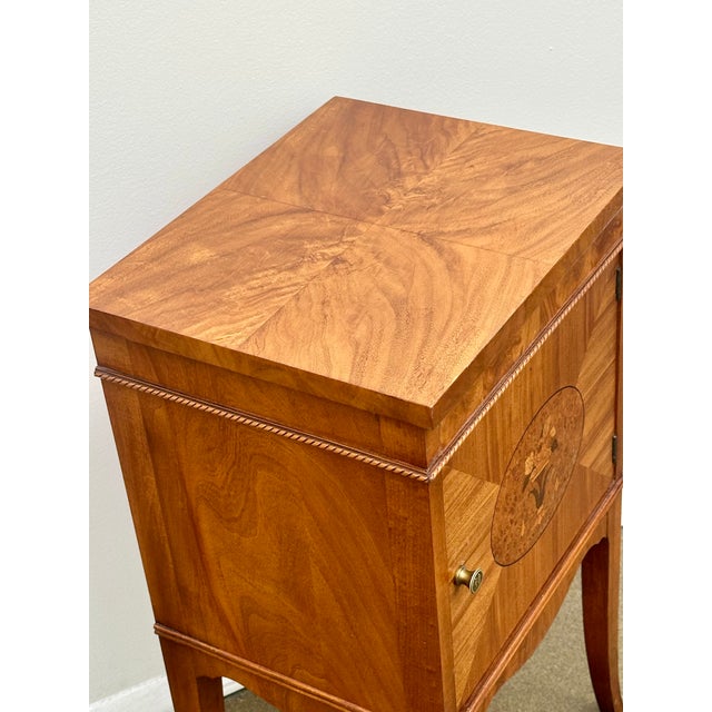 1920s Satinwood Side / Drink Table Decorated With Inlays , France Circa 1930 For Sale - Image 5 of 13