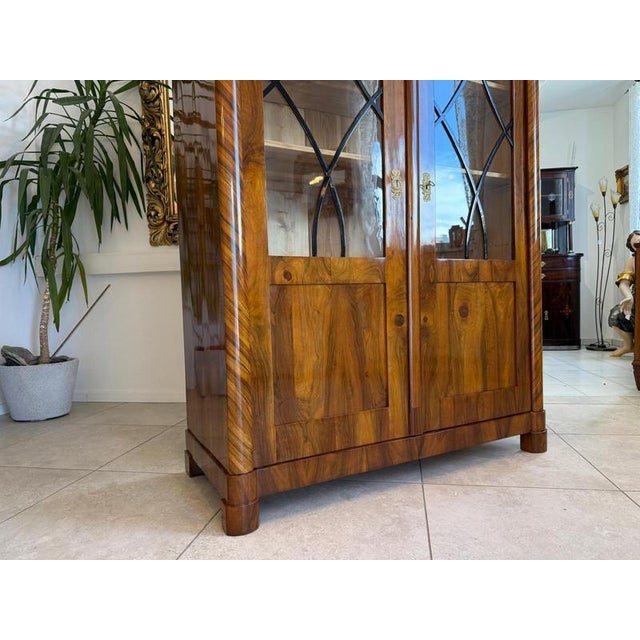Biedermeier Display Cabinet in Walnut For Sale - Image 10 of 11