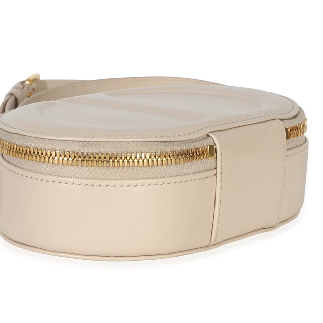 Cream Calfskin CD Signature Oval Crossbody Camera Bag For Sale In New York - Image 6 of 9