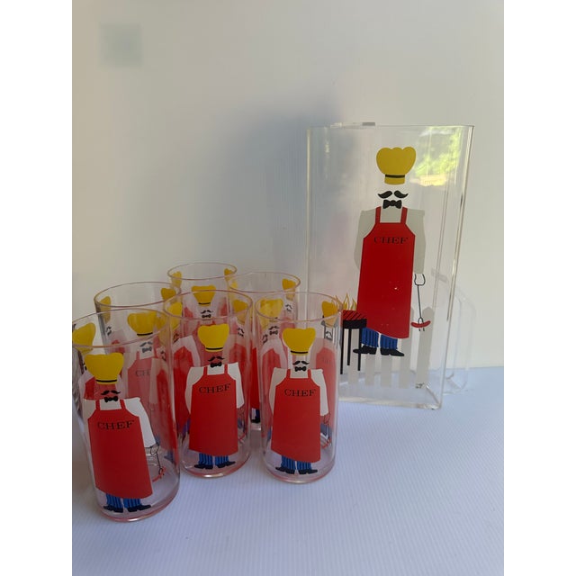 1950s Mid-Century Modern h.j.stotter Acrilic "Barbecue Chef" Six Tumblers With Matching Pitcher - 7 pcs For Sale - Image 4 of 18