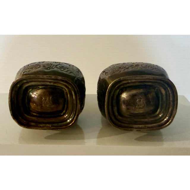 Metal Pair of Vintage English Barker Ellis Silverplate Repoussé Salt & Pepper Shakers For Sale - Image 7 of 10